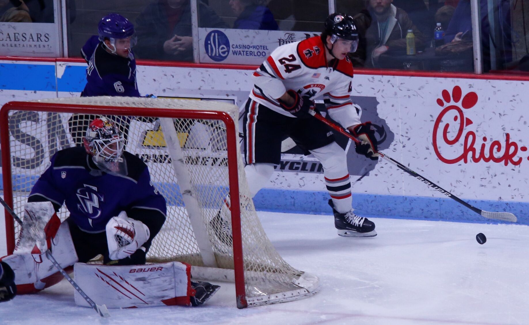 111122-spt-black hawks-4